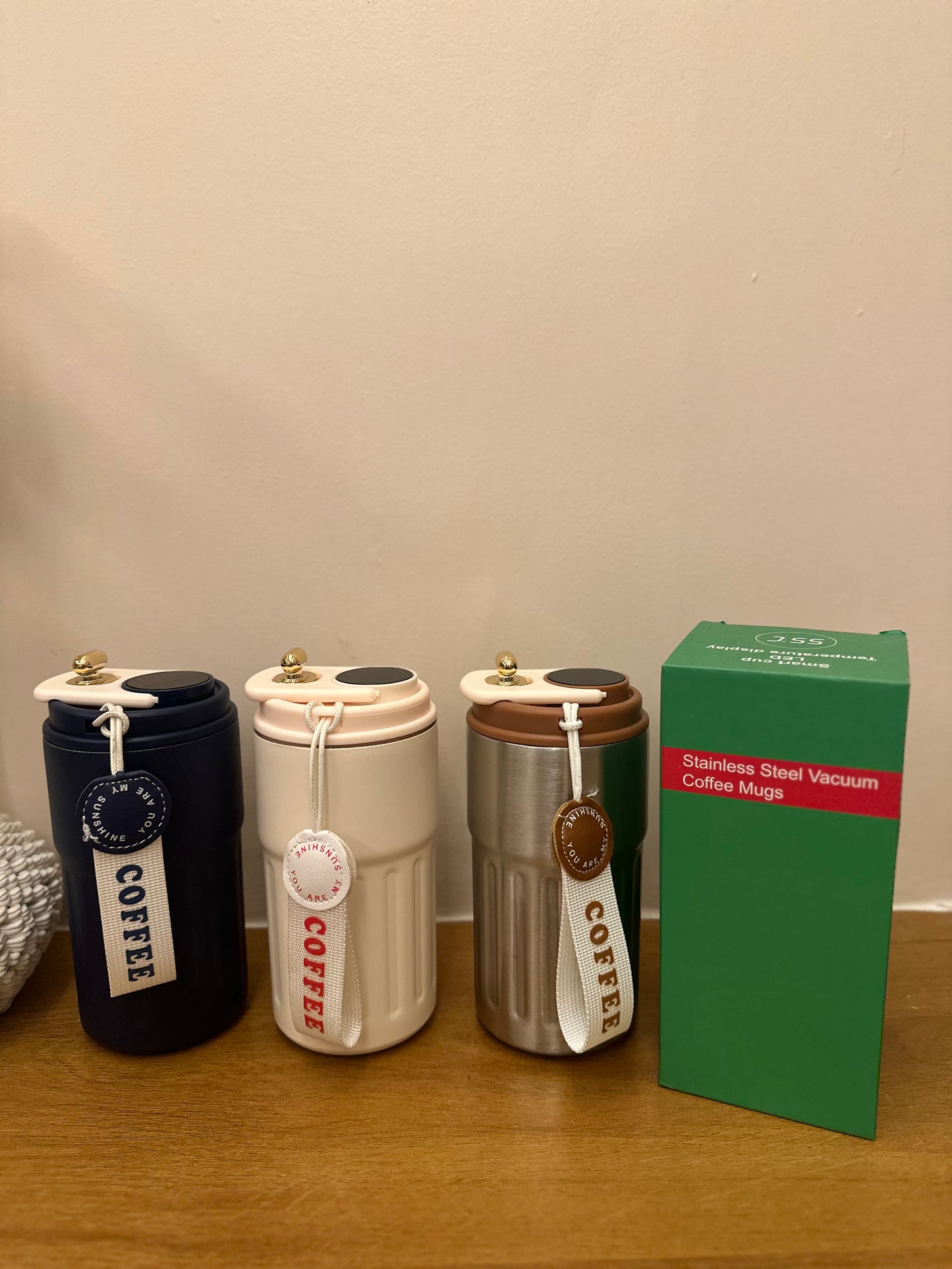 Coffee Cup Temperature Display-450 ml Insulated Coffee Flask Made with 304 Stainless Steel
