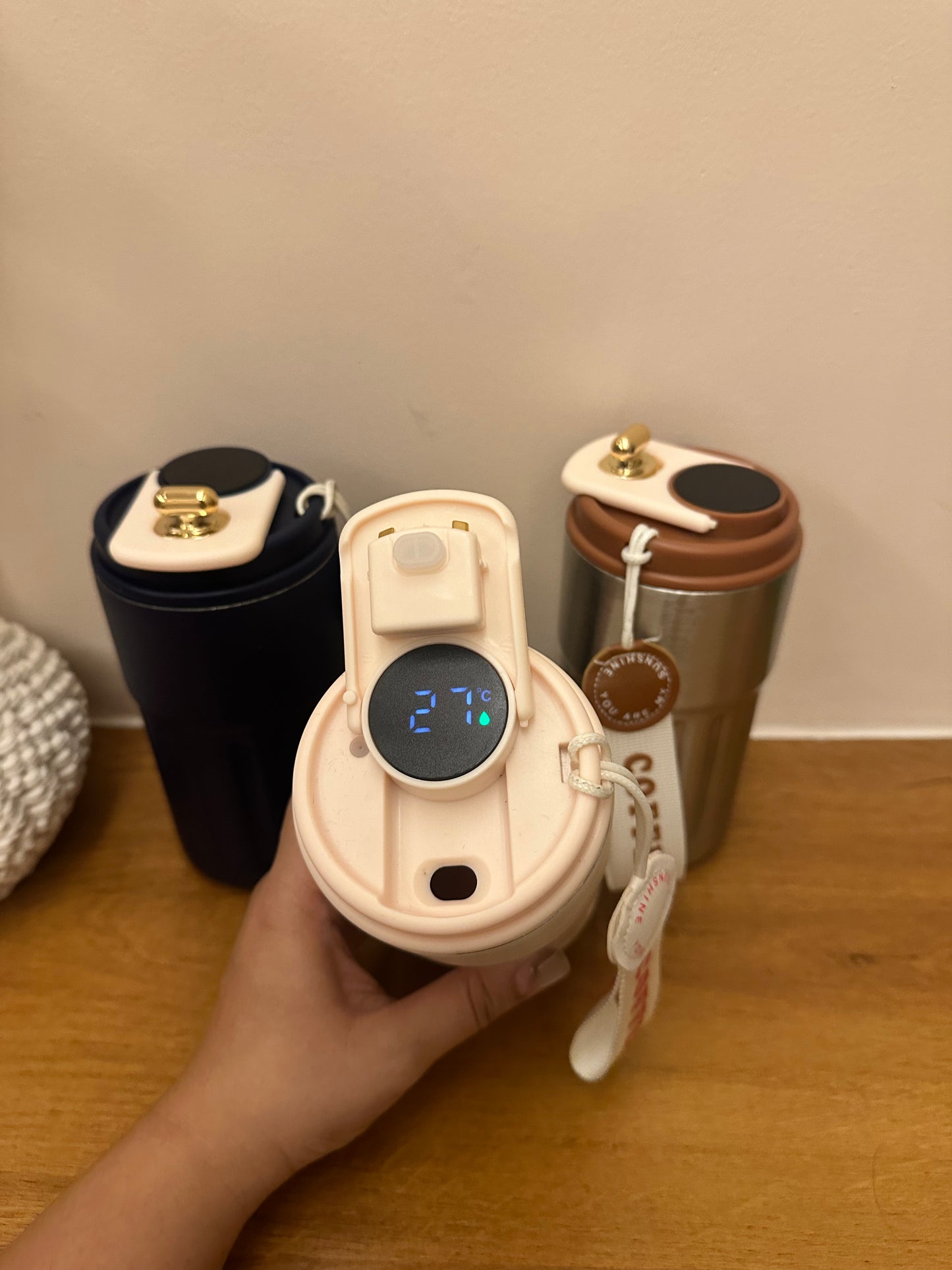 Coffee Cup Temperature Display-450 ml Insulated Coffee Flask Made with 304 Stainless Steel