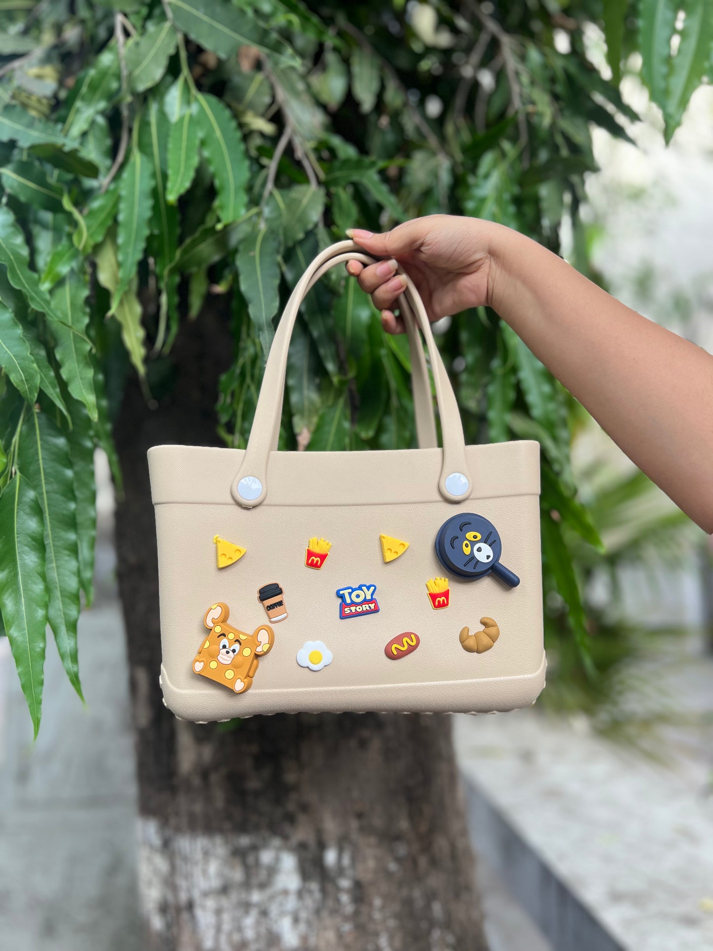 👜 Crocs Motif Basket Bags